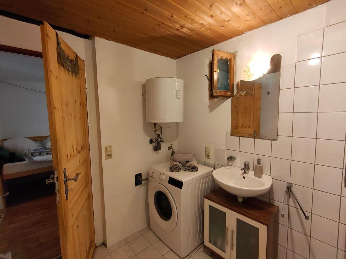 Gemuetliche Ferienwohnung Mit Kamin Und Garten Garmisch-Partenkirchen Exterior photo